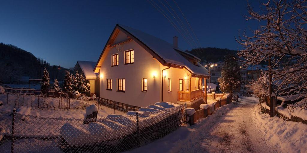 Apartamento Rekreacny Dom Vyhne Exterior foto