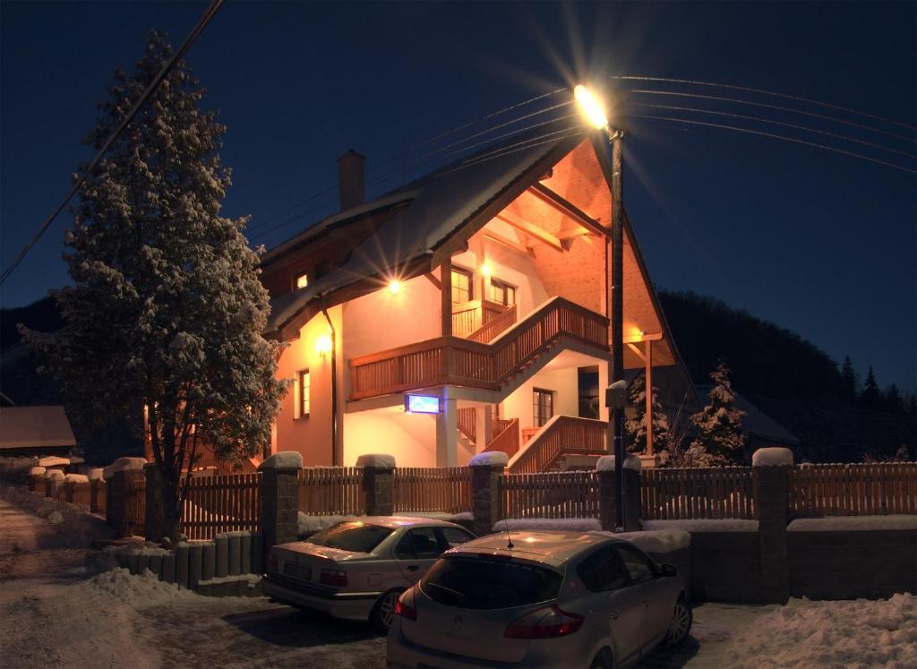 Apartamento Rekreacny Dom Vyhne Exterior foto