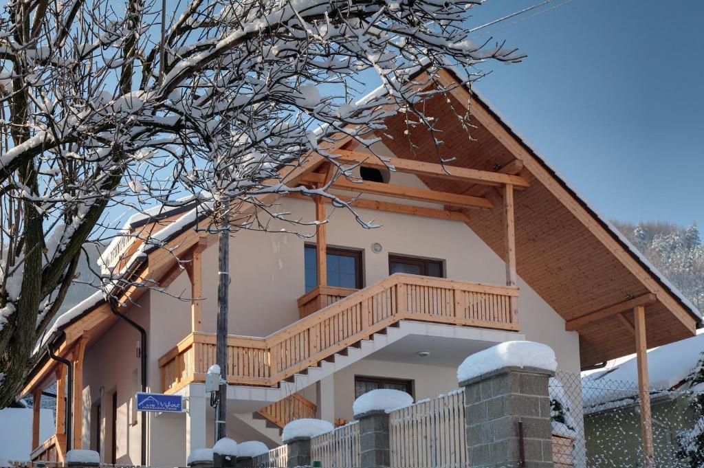 Apartamento Rekreacny Dom Vyhne Exterior foto